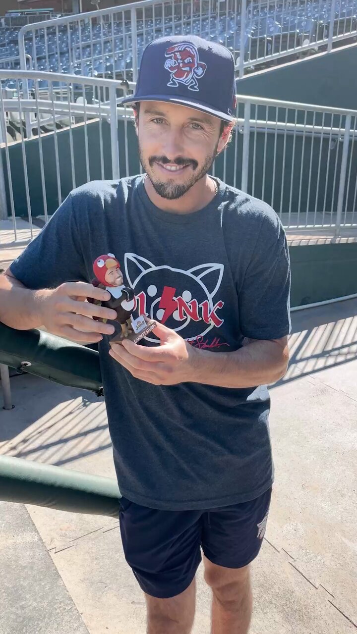 Garrett Stubbs: Oink