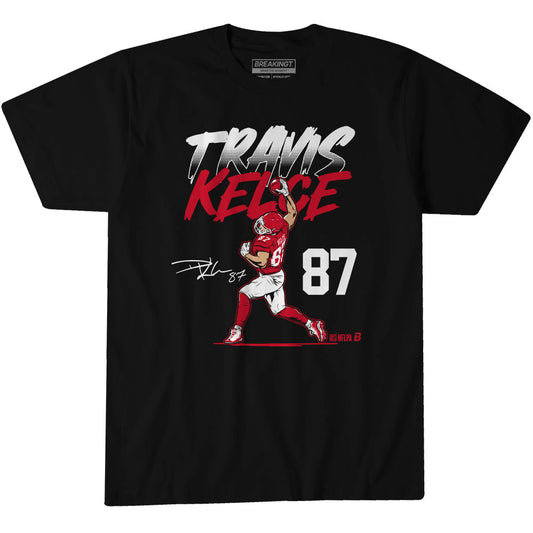 2623074 - Travis Kelce: Name & Number Pose