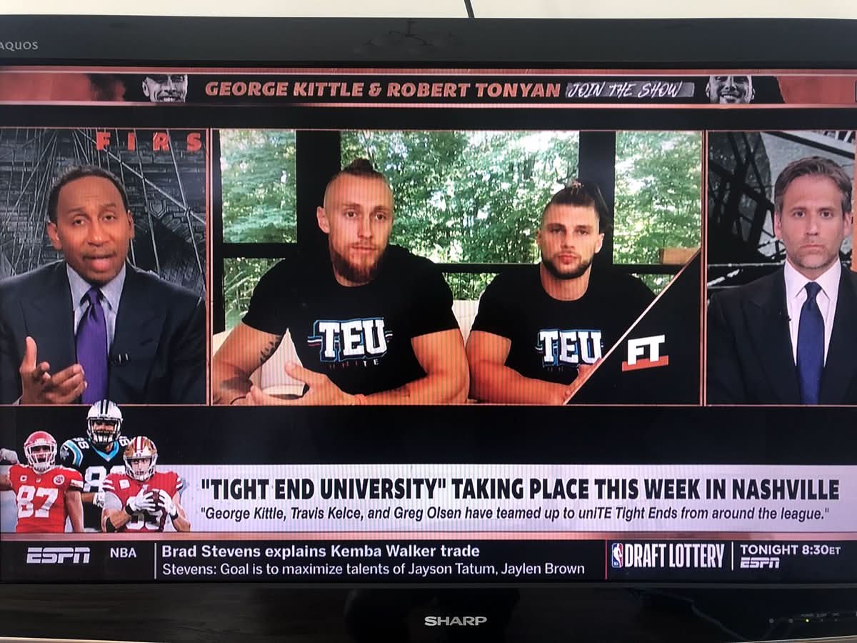 Tight End University T-Shirt | San Francisco Pro Football