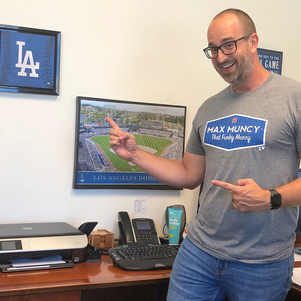 Max Muncy Back To Back Funny Home Run Leader Fan Gifts T-Shirt - Mugteeco